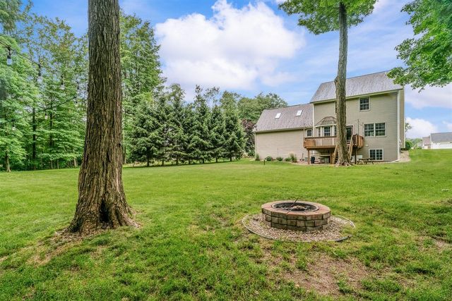 2600 Orange Meadow Lane, Kalamazoo, MI 49004