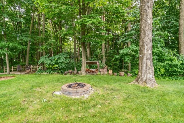 2600 Orange Meadow Lane, Kalamazoo, MI 49004