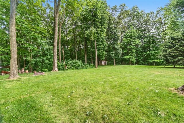 2600 Orange Meadow Lane, Kalamazoo, MI 49004