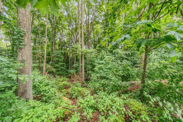 2600 Orange Meadow Lane, Kalamazoo, MI 49004