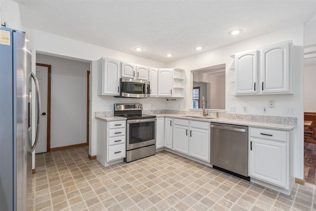 2600 Orange Meadow Lane, Kalamazoo, MI 49004