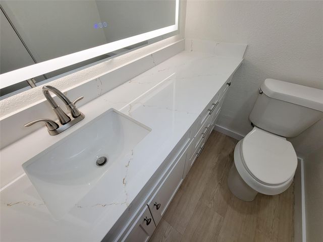 2590 Bering, Houston, TX 77057