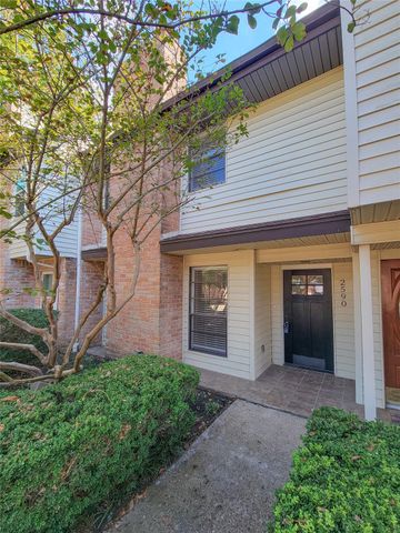 2590 Bering, Houston, TX 77057