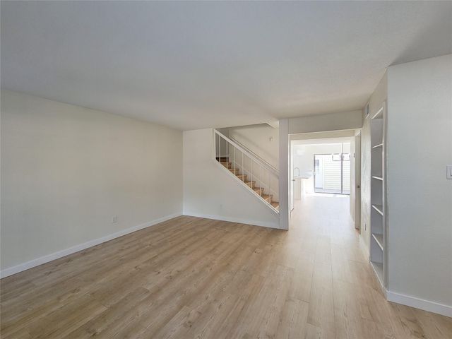 2590 Bering, Houston, TX 77057