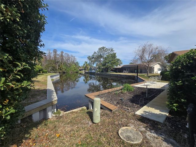 300 CYPRESS CREEK CIRCLE, Oldsmar, FL 34677
