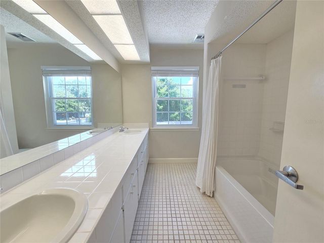 300 CYPRESS CREEK CIRCLE, Oldsmar, FL 34677