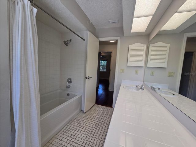 300 CYPRESS CREEK CIRCLE, Oldsmar, FL 34677