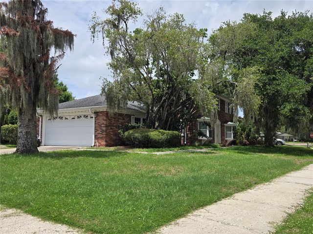 300 CYPRESS CREEK CIRCLE, Oldsmar, FL 34677