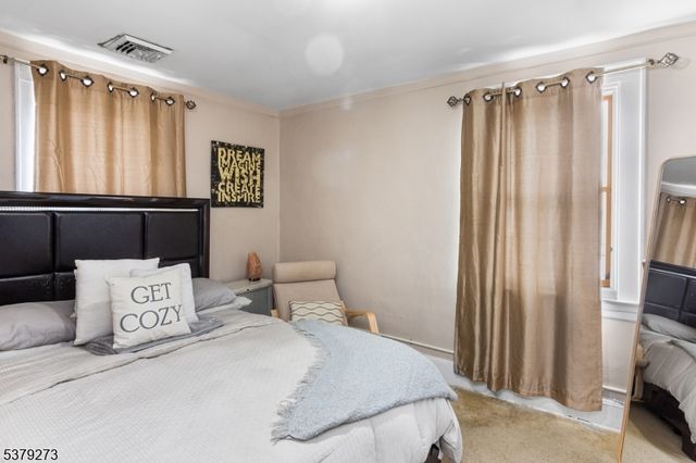 1648 Dill Ave, Linden City, NJ 07036