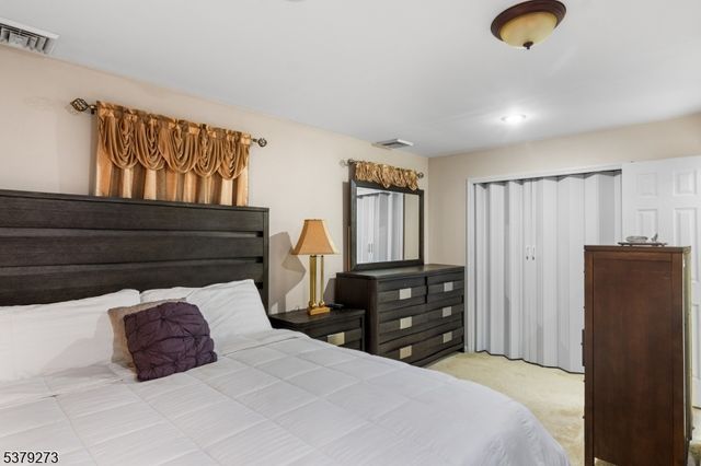 1648 Dill Ave, Linden City, NJ 07036