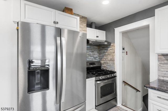1648 Dill Ave, Linden City, NJ 07036