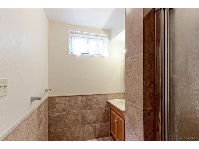409 E 109th Ave, Northglenn, CO 80233
