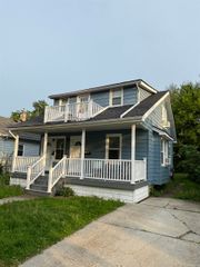 690 E Marshall Street, Ferndale, MI 48220