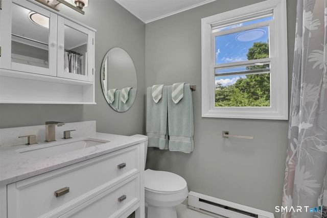 28 McNabola Lane, Wallingford, CT 06492