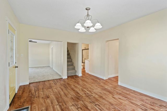 205 W Washington Street, Syracuse, IN 46567