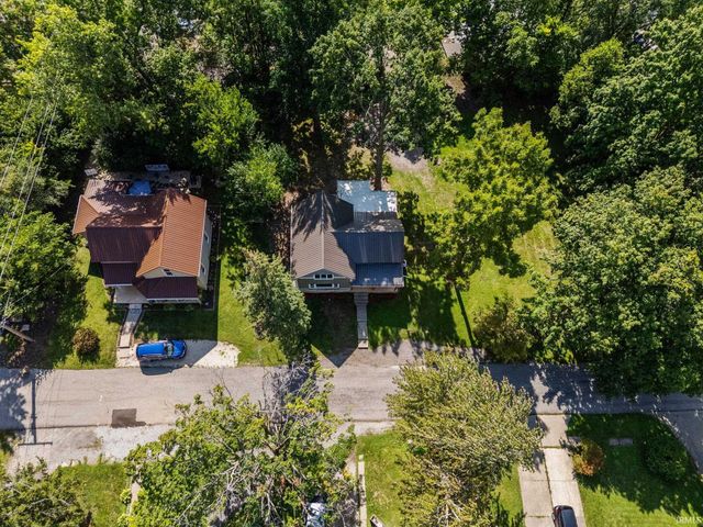 205 W Washington Street, Syracuse, IN 46567