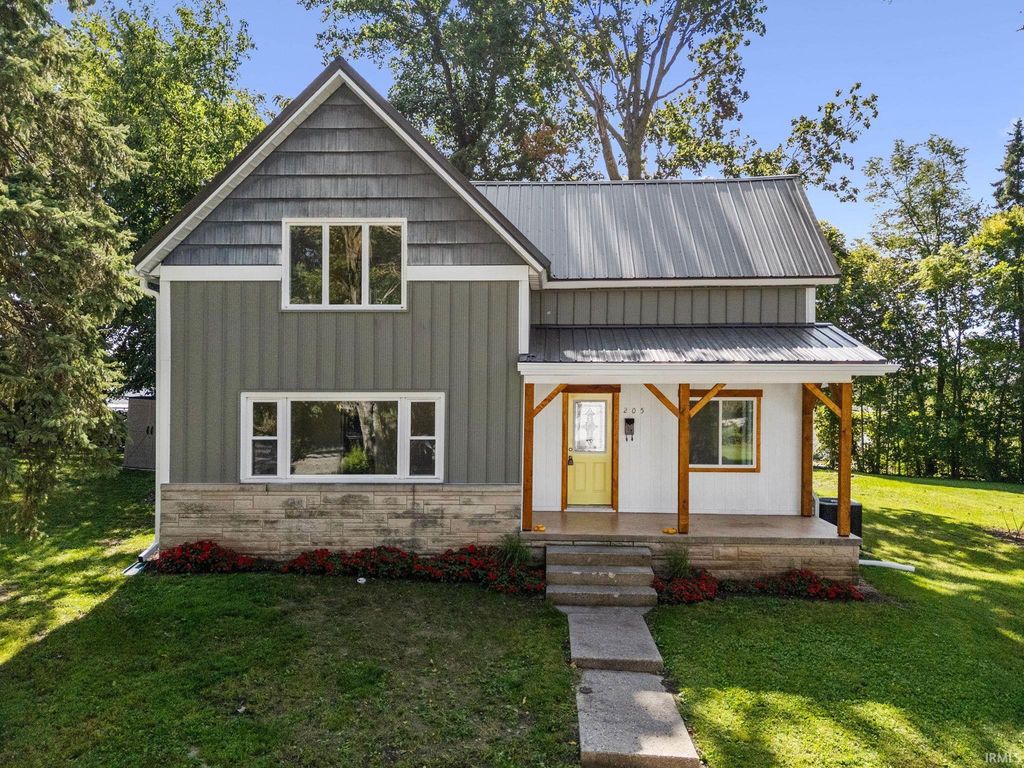 205 W Washington Street, Syracuse, IN 46567