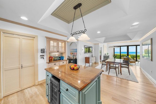 3951 N Ocean Boulevard 101, Gulf Stream, FL 33483
