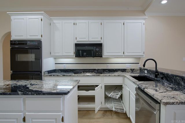 25 Cresta Circle, Hot Springs Village, AR 71909