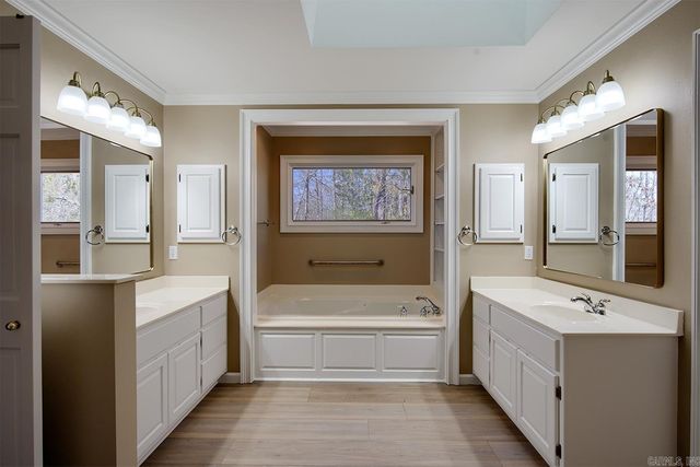 25 Cresta Circle, Hot Springs Village, AR 71909