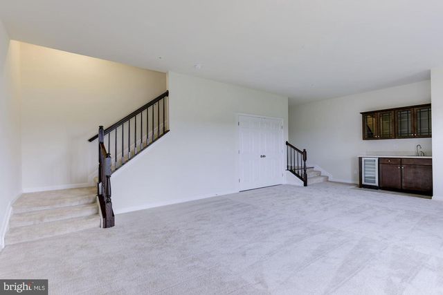 43369 TOWN GATE SQ, Chantilly, VA 20152