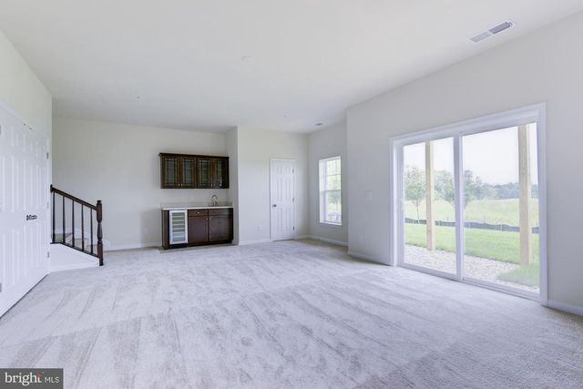 43369 TOWN GATE SQ, Chantilly, VA 20152