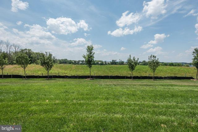 43369 TOWN GATE SQ, Chantilly, VA 20152
