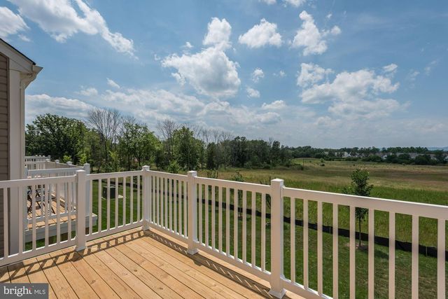 43369 TOWN GATE SQ, Chantilly, VA 20152