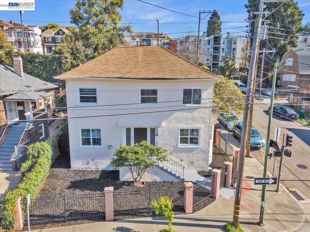 3300 Harrison St, Oakland, CA 94611