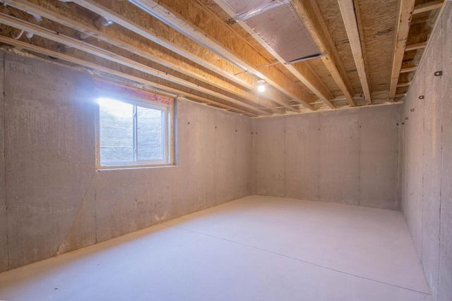 613 Hunter Oaks BOULEVARD, Watertown, WI 53094