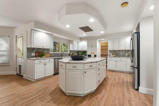 10 Terry Lane, Los Alamos, NM 87544