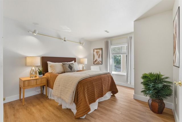 10 Terry Lane, Los Alamos, NM 87544