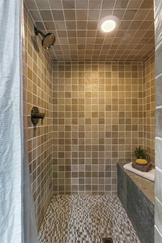 10 Terry Lane, Los Alamos, NM 87544