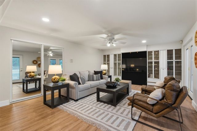 10 Terry Lane, Los Alamos, NM 87544