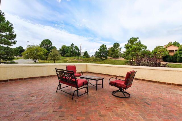 10 Terry Lane, Los Alamos, NM 87544