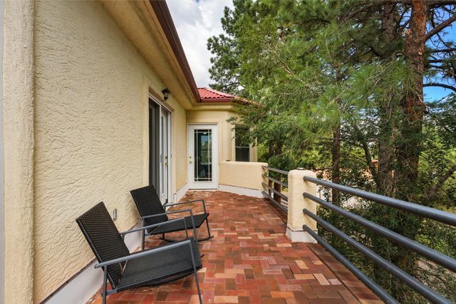 10 Terry Lane, Los Alamos, NM 87544