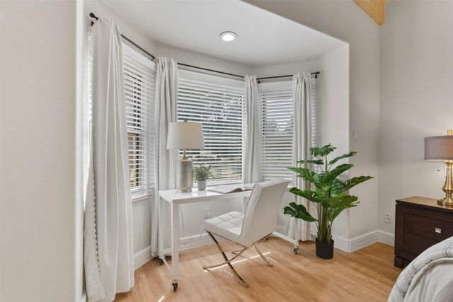 10 Terry Lane, Los Alamos, NM 87544