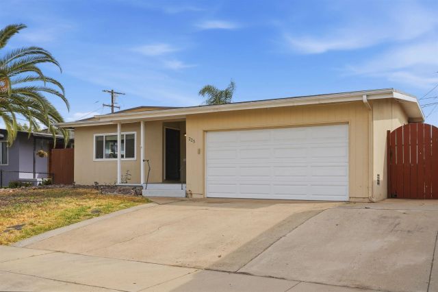 225 E Renette Ave, El Cajon, CA 92020