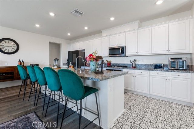 7635 Sweet Ranch Circle, Riverside, CA 92507