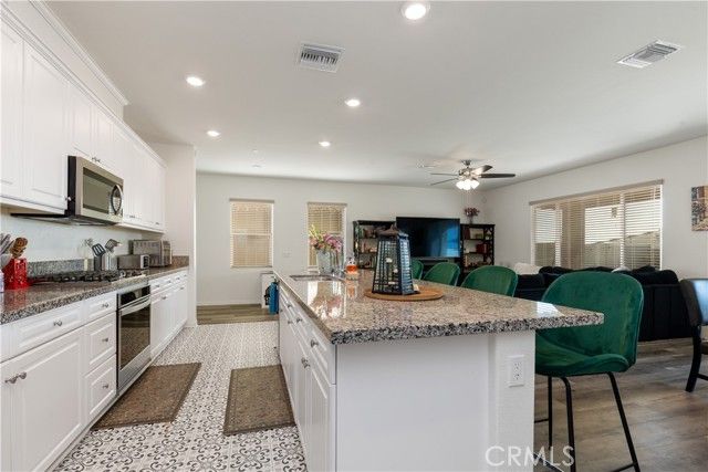 7635 Sweet Ranch Circle, Riverside, CA 92507