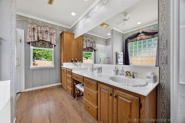 9305 N 101st East Avenue, Owasso, OK 74055