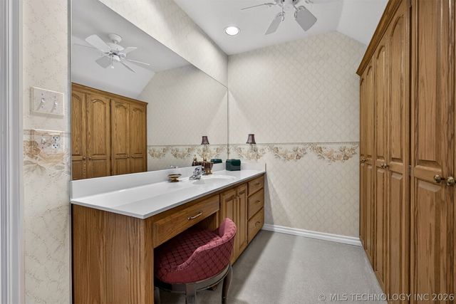 9305 N 101st East Avenue, Owasso, OK 74055
