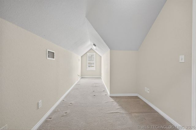 9305 N 101st East Avenue, Owasso, OK 74055