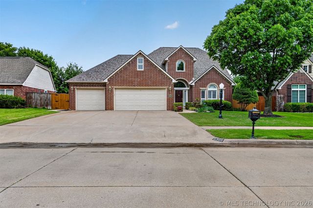 9305 N 101st East Avenue, Owasso, OK 74055