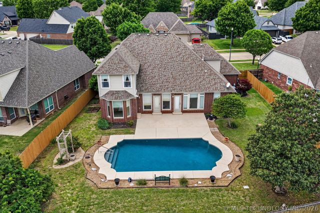 9305 N 101st East Avenue, Owasso, OK 74055