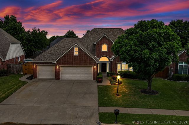 9305 N 101st East Avenue, Owasso, OK 74055