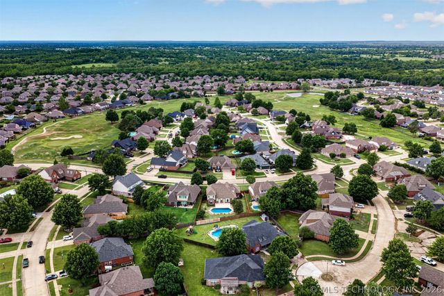 9305 N 101st East Avenue, Owasso, OK 74055