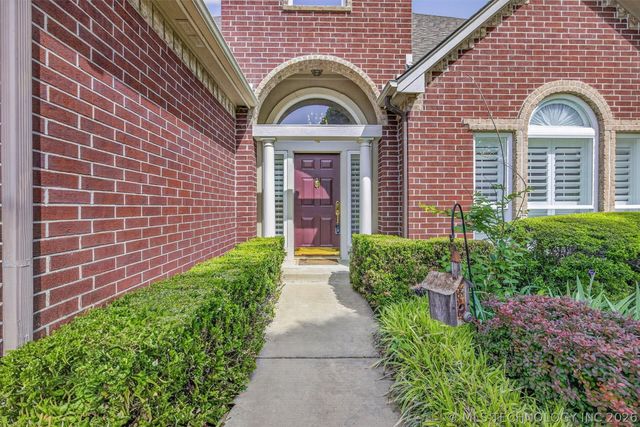 9305 N 101st East Avenue, Owasso, OK 74055