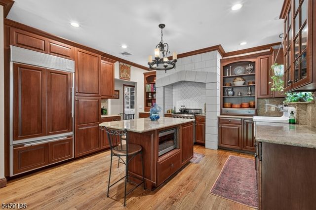 82 W 34Th St 2, Bayonne City, NJ 07002