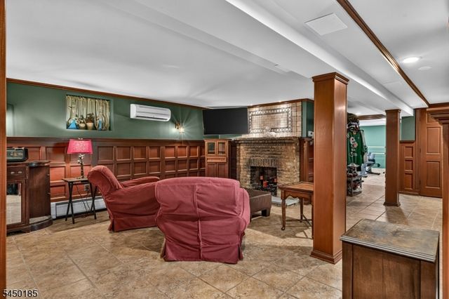 82 W 34Th St 2, Bayonne City, NJ 07002
